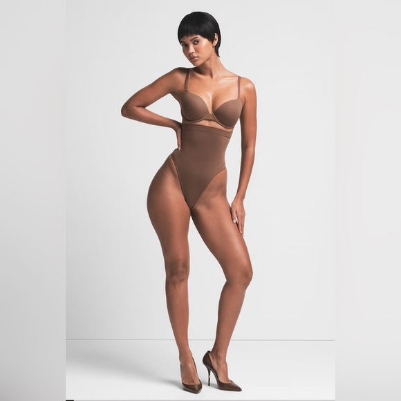 SKIMS Other - 🤎 SKIMS NWOT High-Waisted Shapewear Thong – Jasper – Size Small